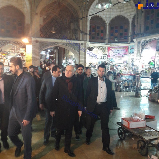 عكس/ گشت و گذار وزير خارجه فرانسه در بازار تهران