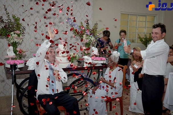 تصاویر/ ازدواج زن 106 ساله با مرد 66 ساله در خانه سالمندان