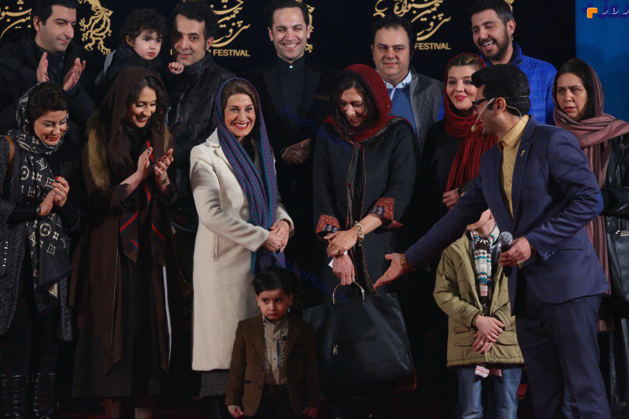 عوامل فیلم «آباجان» در کاخ جشنواره فجر+عکس