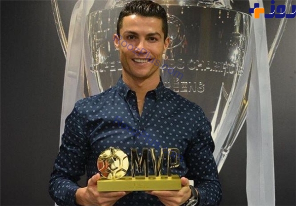 رونالدو جایزه ارزشمندترین فوتبالیست جهان را دریافت کرد +تصاویر