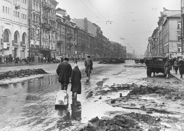 محاصره لنینگراد در جنگ جهانی دوم + تصاویر