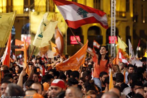 جشن انتخاب میشل عون در خیابان های بیروت + تصاوير