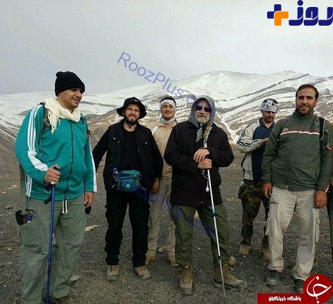 کوه‌پیمایی لاریجانی در ارتفاعات تهران+ عکس