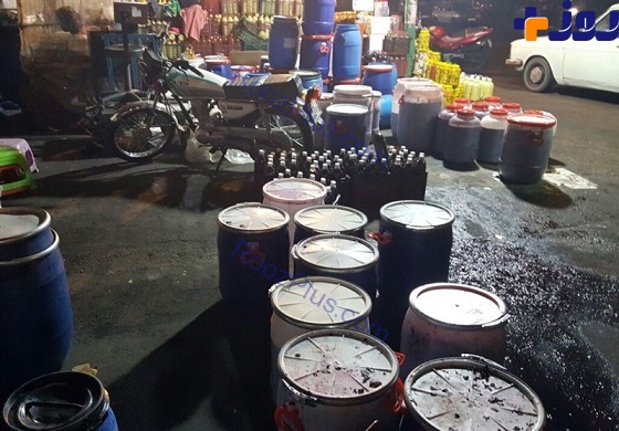 کشف کارگاه تولید مشروبات الکلی در میدان مرکزی میوه و تره‌بار تهران +تصاویر