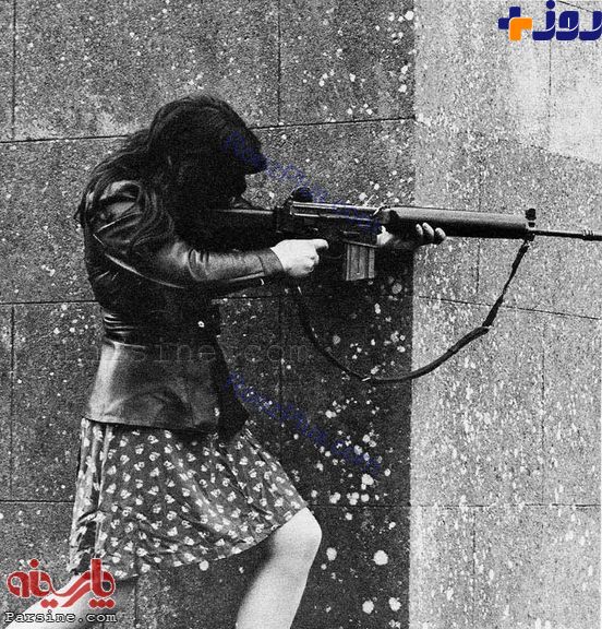 عکس/دختر چریک ایرلندی در حال مبارزه مسلحانه