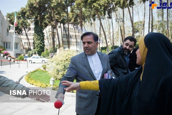 درگیری لفظی وزیر پرحاشیه راه و شهرسازی با یک خبرنگار خانم! +تصاویر