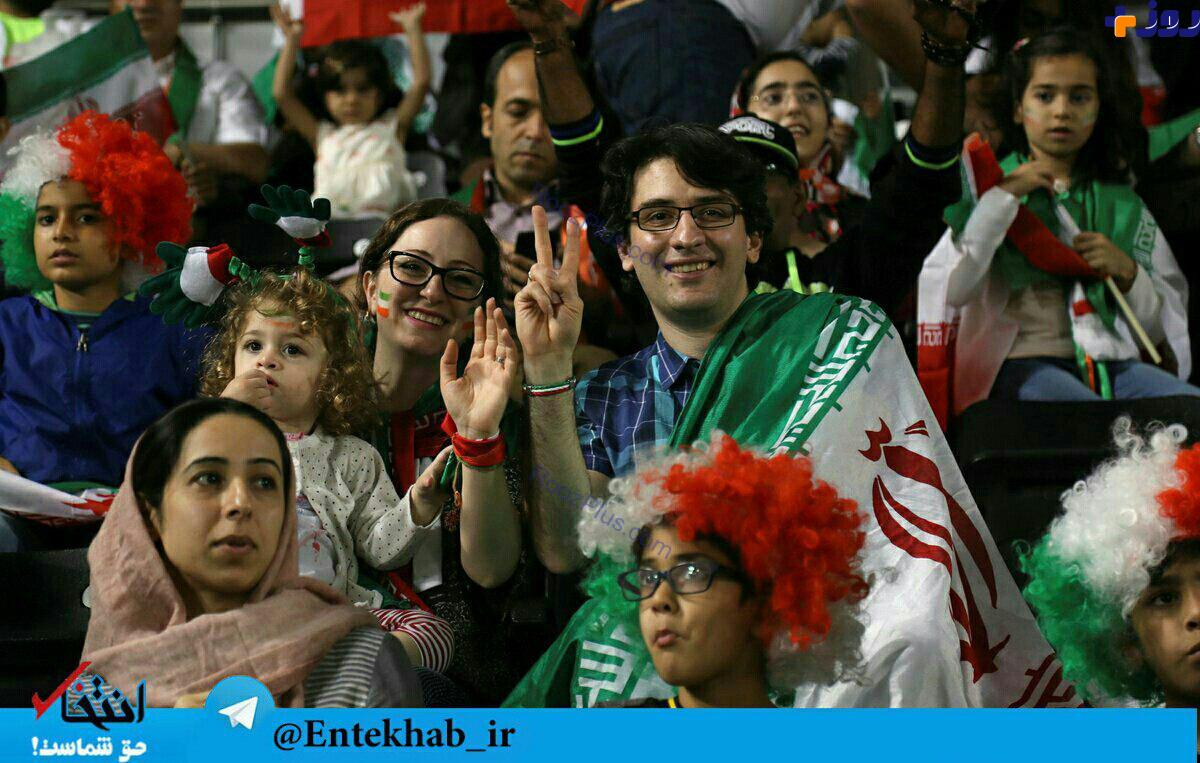 تصاویر/ تماشاگران ایرانی بازی ایران و قطر