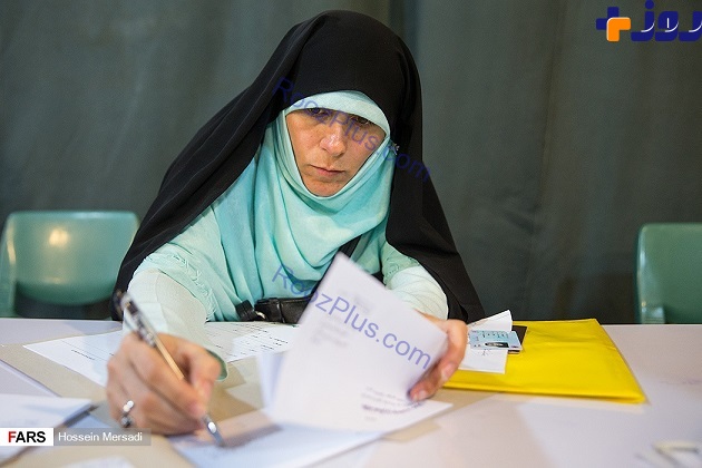 تصاویری از آخرین روز ثبت نام انتخابات شورای شهر تهران