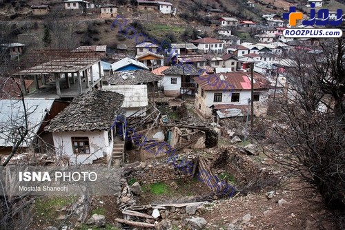 در این روستا سنگ می‌بارد +عکس