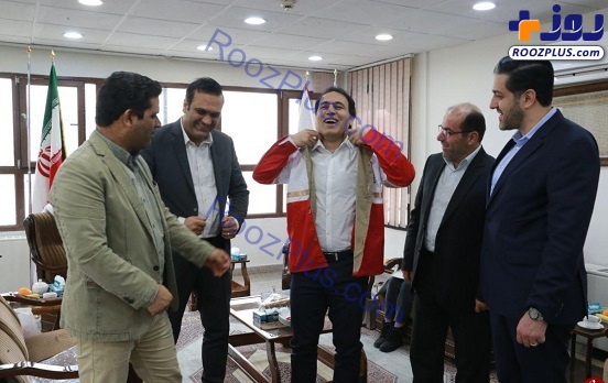 فوتبالیست محبوب ایرانی به عضویت هلال احمر در آمد+عکس