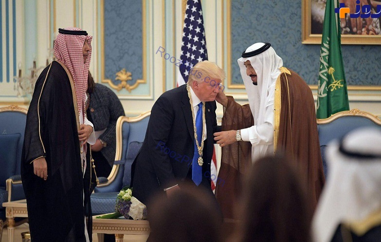 عالی‌ترین نشان عربستان، بر گردن ترامپ +عکس