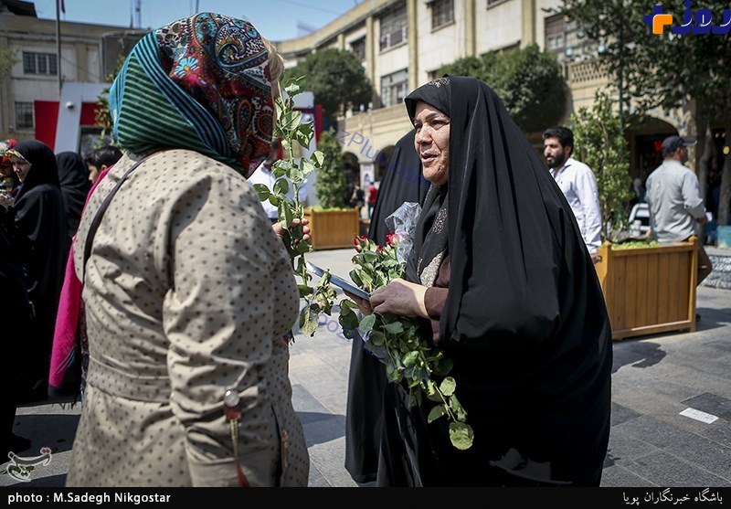 برخورد پسندیده و آتش به اختیار با زنان کم حجاب در بازار تهران + تصاویر