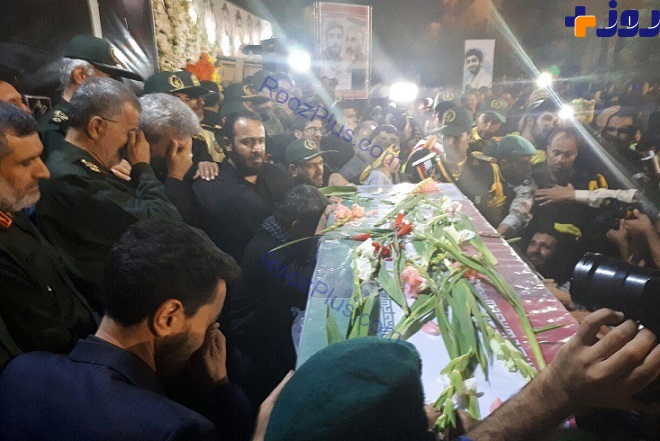 تصاویری از لحظه ورود پیکر شهید حججی به تهران