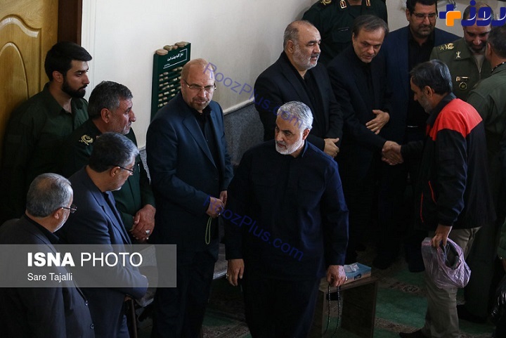 محمد باقر قاليباف در كنار سردار سليمانی در مراسم تشييع پدرش +تصاوير