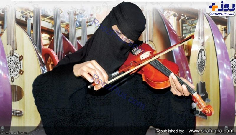 زنان عرب درحال نواختن موسیقی با پوششی عجیب+عکس