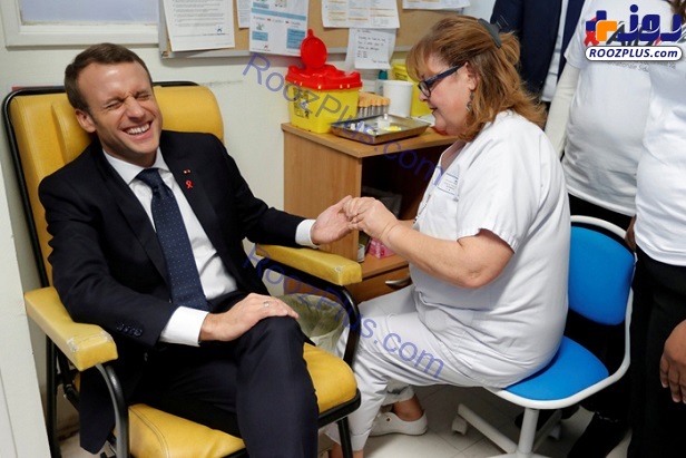 عكس/ رئيس جمهور جوان فرانسه در حال انجام آزمايش ايدز