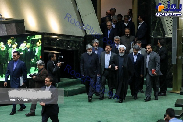 استقبال نمایندگان از روحانی در بدو ورود به مجلس/عکس