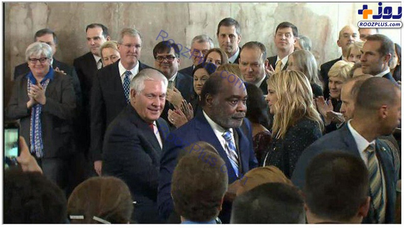تصاویری از تیلرسون در حال خداحافظی از وزارت خارجه آمریکا