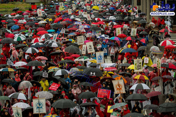 اعتصاب هزاران معلمان به وضعیت معیشت+عکس