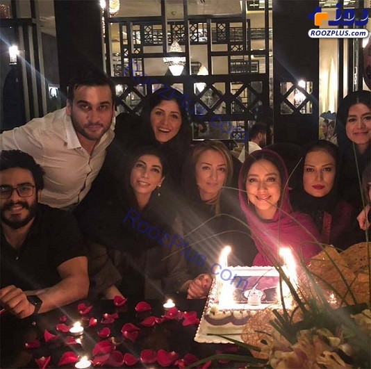جشن تولد خانم بازیگر در کنار دوستانش+عکس