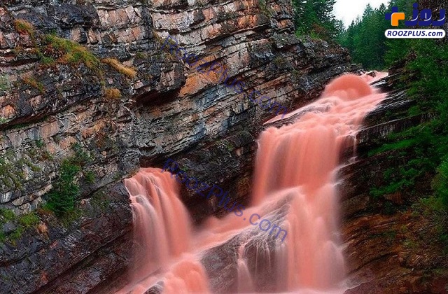 راز و رمز آبشار عجیبی که آبش صورتی است!+عکس
