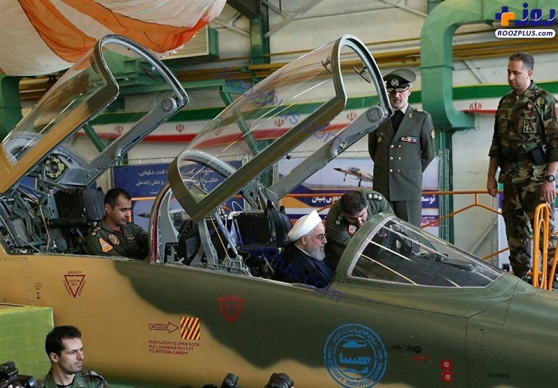 حسن روحانی سوار اولین جنگنده ایرانی شد +عکس