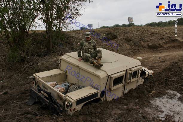 در گل فرو رفتن خودروی نظامیان آمریکا+عکس