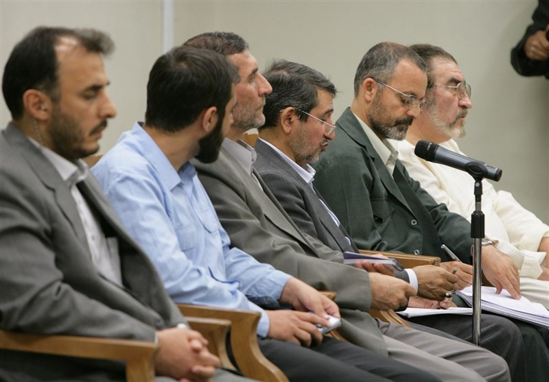 جزئیات کامل جلسه رهبرانقلاب با نمایندگان کاندیداهای ٨٨ منتشر شد/ رهبر انقلاب به نمایندگان موسوی و کروبی چه گفتند؟