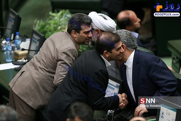 عکس/سیل بوسه های شادباش نوروز در صحن علنی مجلس