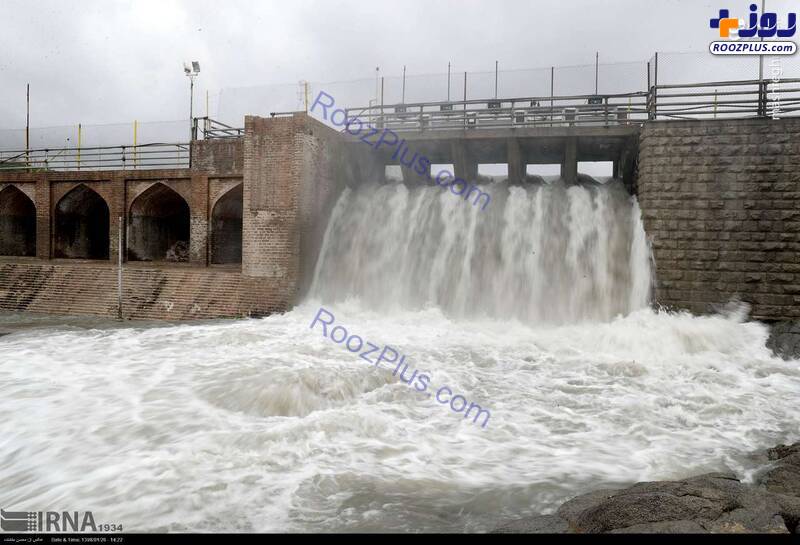 سرریز شدن آب سد گلستان مشهد/ عکس