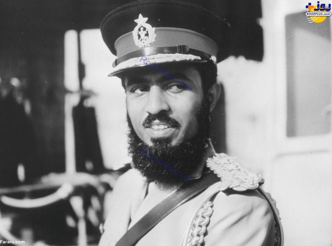 سلطان قابوس در دوران حکمرانی عمان +عکس