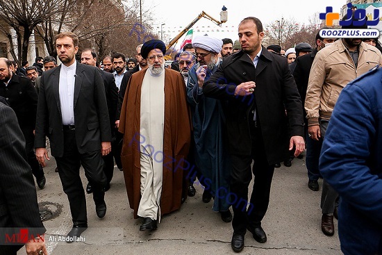 حضور رئیسی در راهپیمایی ۲۲ بهمن در مشهد+عکس