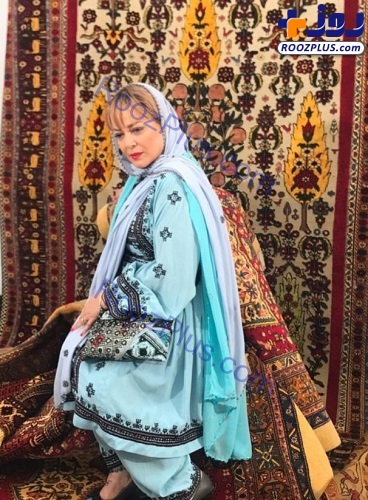 عکس/ژست بهاره رهنما با فرش‌های ایرانی