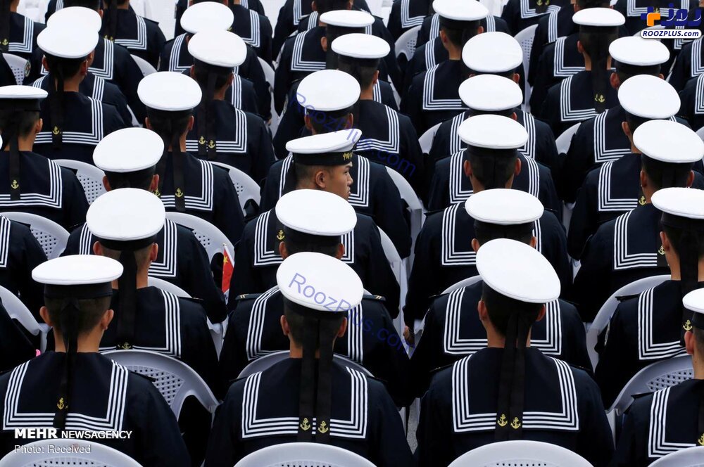 نظم مثال زدنی در رژه نیروی دریایی چین‎ +عکس