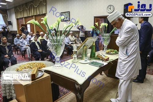 مراسم بزرگداشت ارتحال امام خمینی(ره) از سوی انجمن زرتشتیان +عکس
