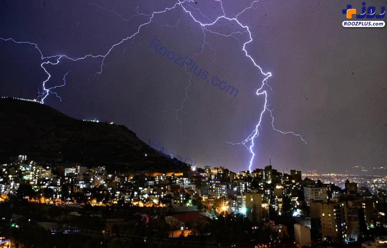تصاویری دیدنی از رعد و برق شب گذشته در تهران