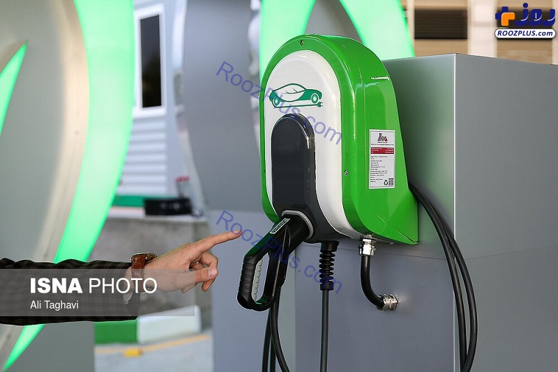 عکس/ افتتاح نخستین جایگاه شارژ خودروهای برقی در برج میلاد تهران