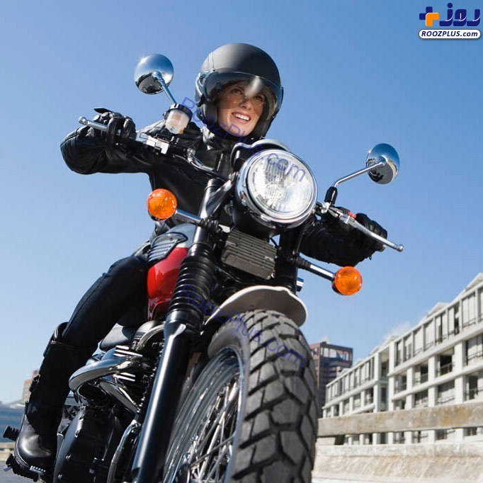 خوشحالی خانم مجری از قانونی شدن موتورسواری بانوان/ عکس