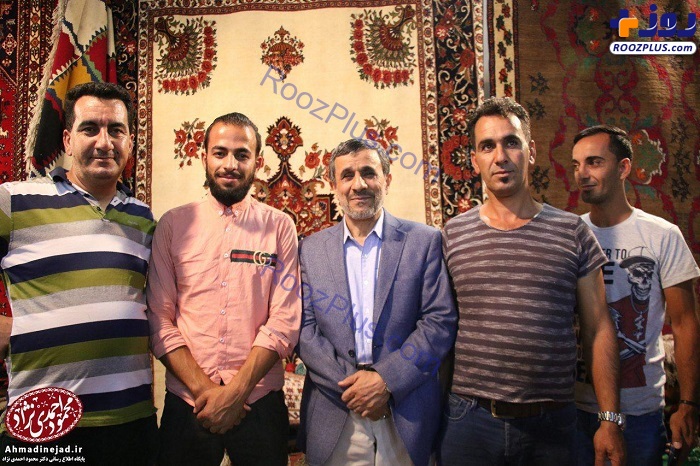 محمود احمدی‌نژاد در بیست و هشتمین نمایشگاه صنایع دستی +عکس