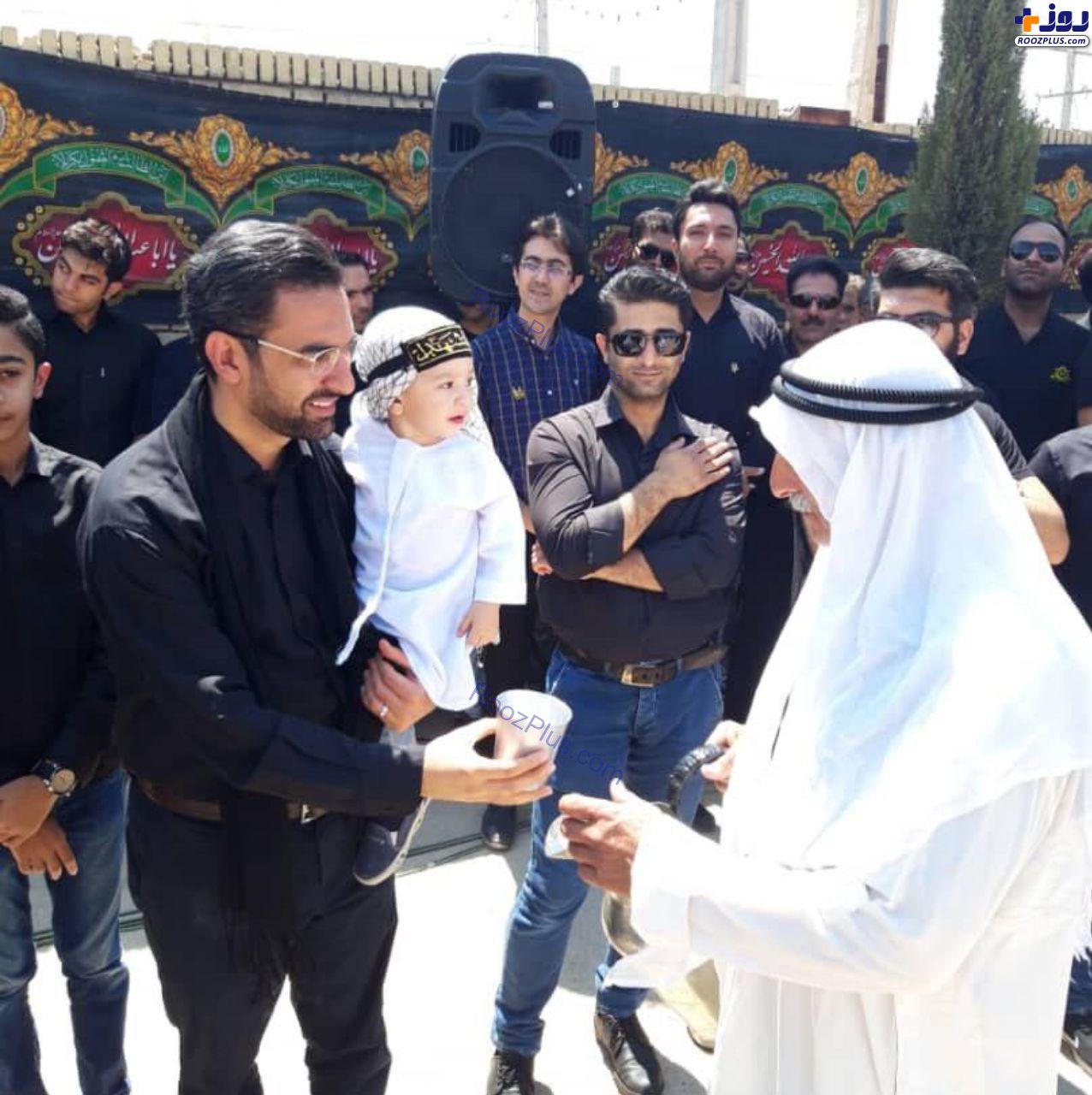 عکس/حضور وزیر ارتباطات و فرزند خردسالش در جهرم