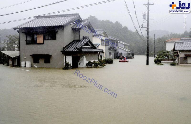 عکس/ بارش باران جان یک نفر را در ژاپن گرفت