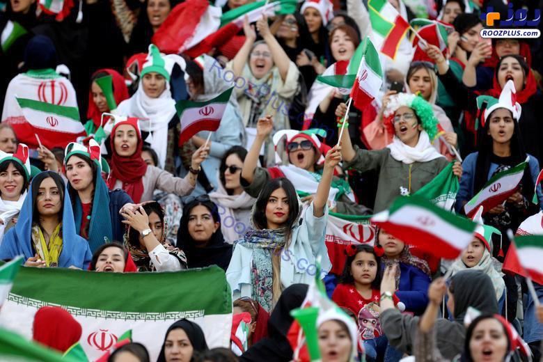 عکس/تصویر منتخب رویترز در ماه اکتبر از حضور زنان ایرانی در ورزشگاه