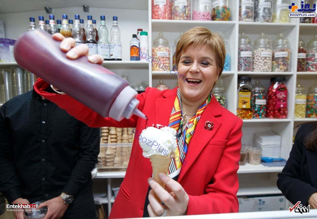 بستنی خوردن وزیر اسکاتلند در یک کافه! +عکس