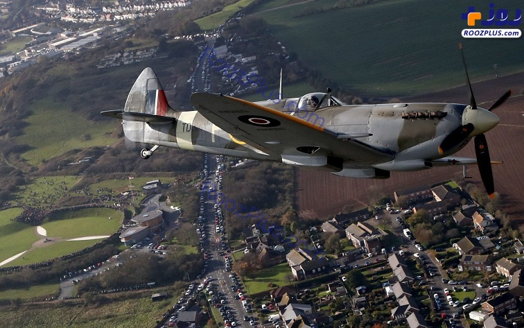 عکس/پرواز هواپیمای متعلق به جنگ جهانی دوم!