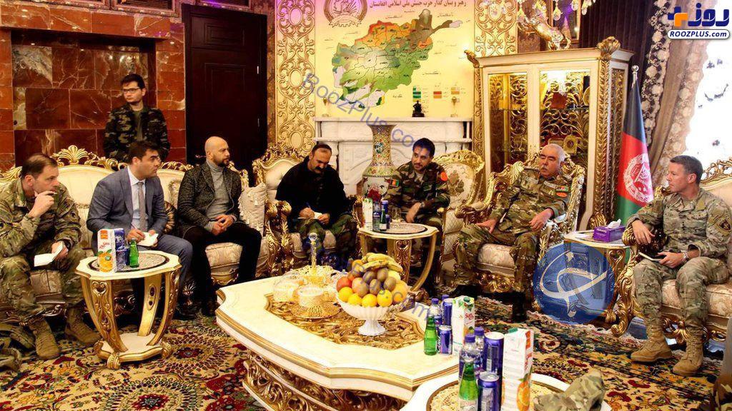 پذیرایی از ژنرالِ آمریکایی با آبمیوه ایرانی +عکس