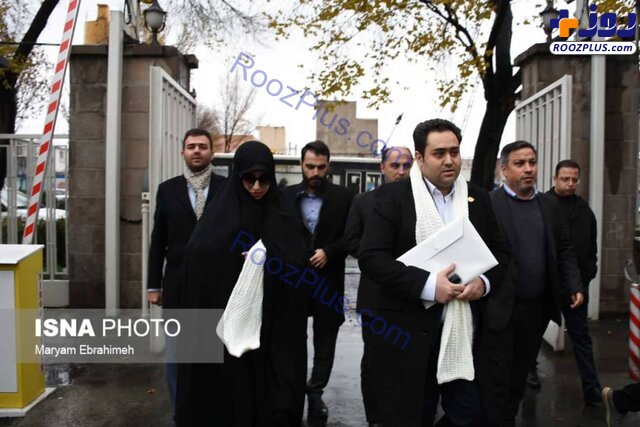 عکس/دختر روحانی به همراه همسرش با شال سفید