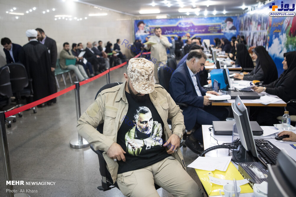 عکس سردار سلیمانی روی پیراهن یک داوطلب کاندیدای انتخابات