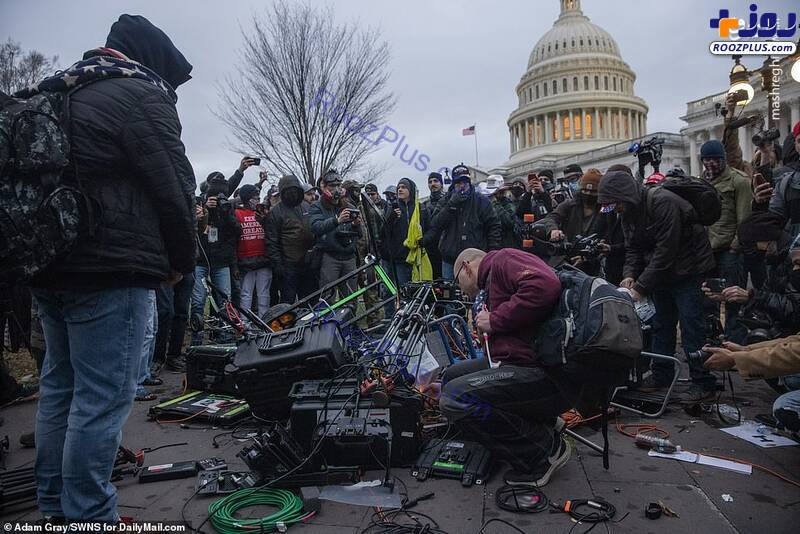 تخریب تجهیزات خبرنگاران توسط هواداران ترامپ +عکس