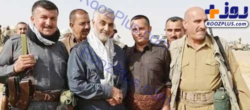 شهید سردار سلیمانی در کنار سربازان کرد+عکس
