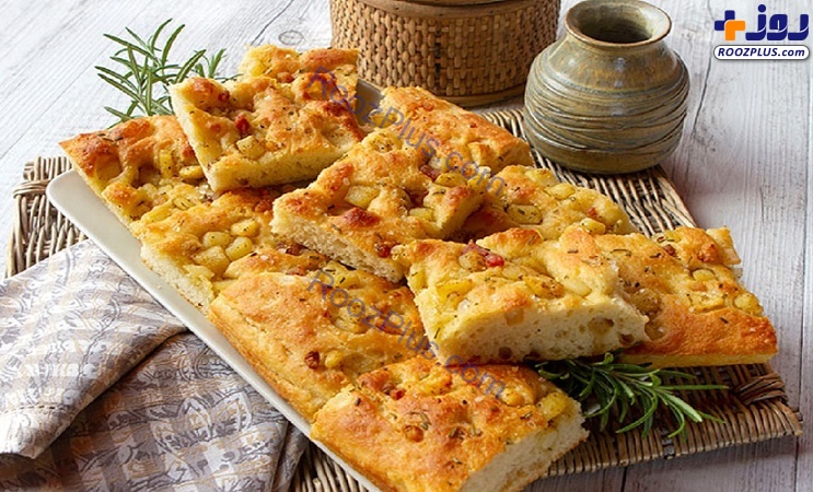 طرز تهیه نان سنتی ایتالیایی فوکاچیا با پنیر، سیب زمینی و زیتون